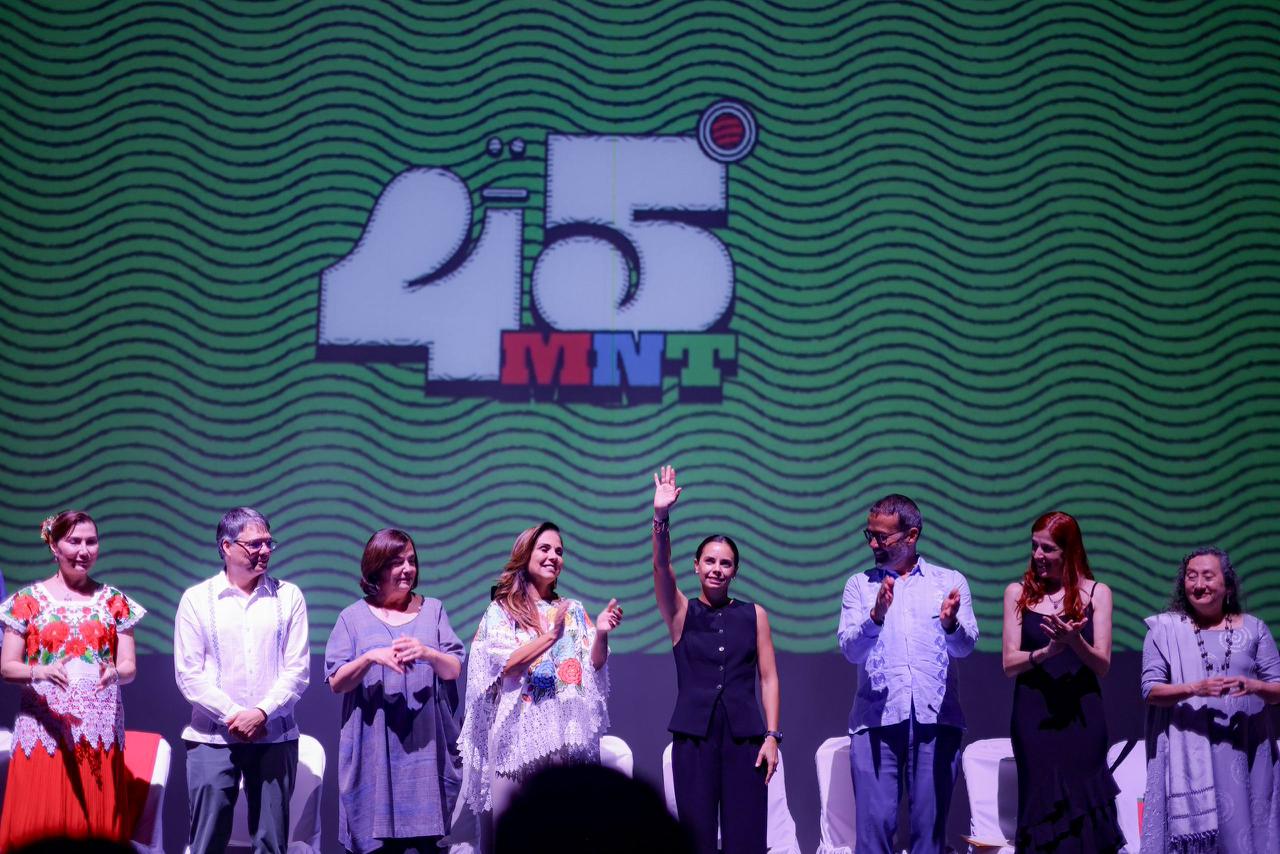 uploads/6/32/01 (2499).Jpeg